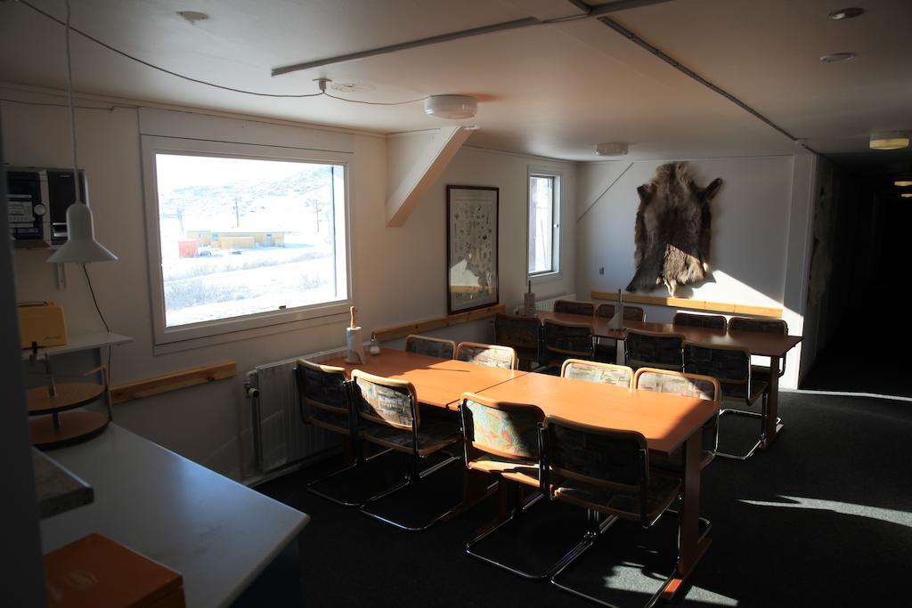 Albergue Old Camp Kangerlussuaq Exterior foto